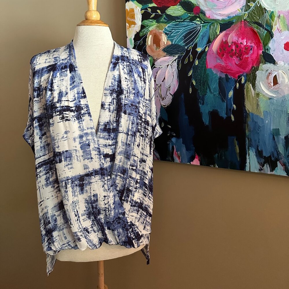 Classique Entier 100% Silk Surplice Blouse Abstract Navy/White Print Size Large